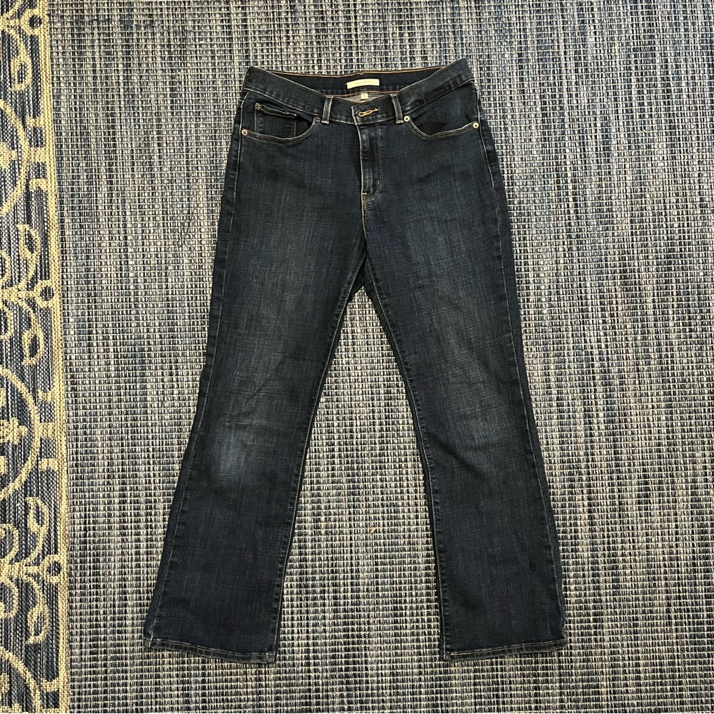 Levi’s medium blue mid-rise Jeans, size 10S